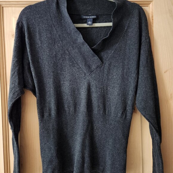 Banana Republic Black Charcoal Sweater Size Small - Picture 1 of 3